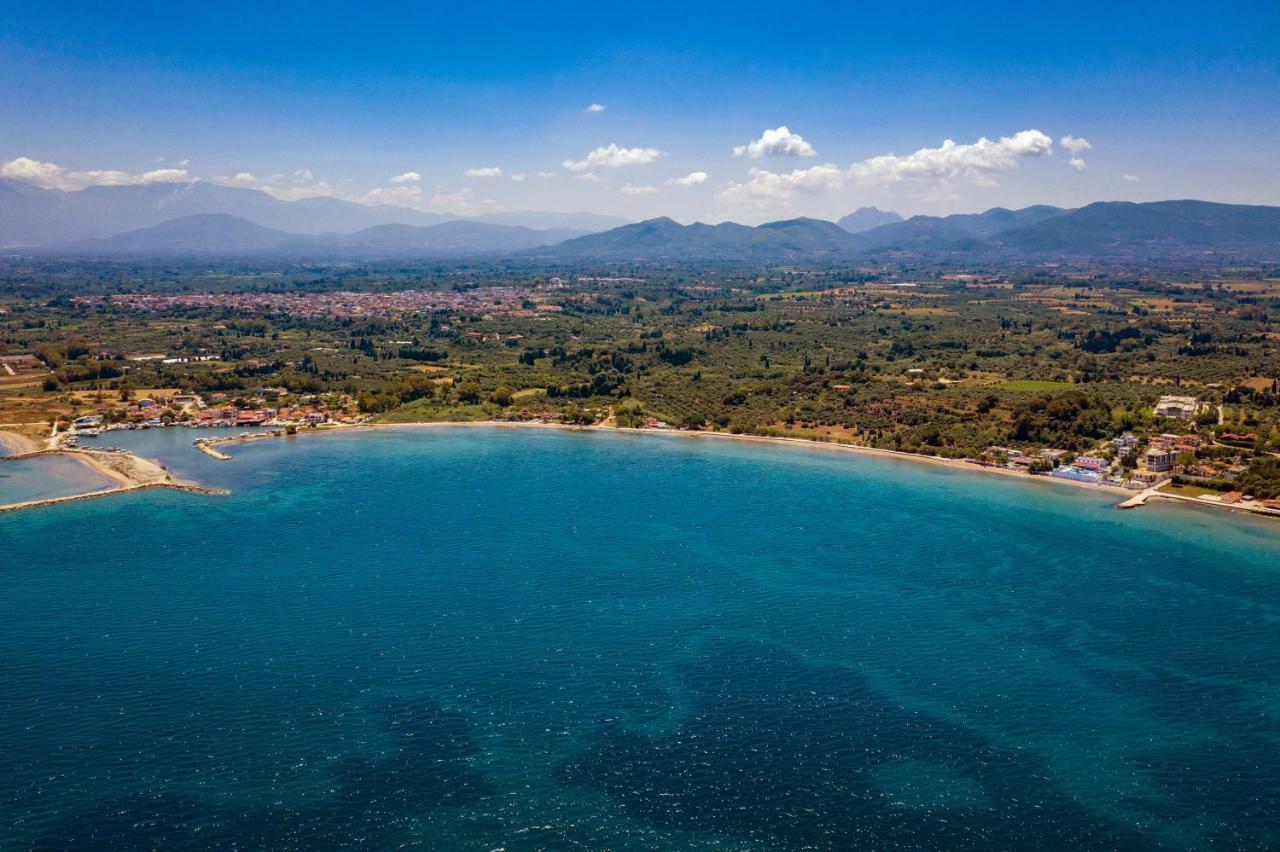 Kiko, The Coastline House Villa Kato Achaḯa Bagian luar foto